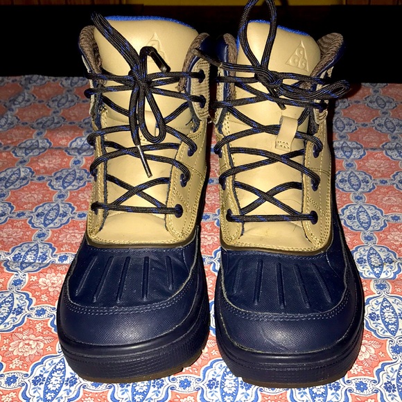 Nike ACG | Shoes | Tan Navy Blue Acg 